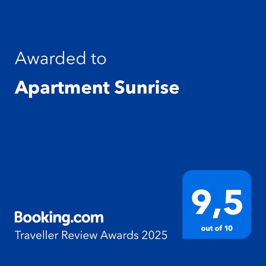 Apartment Sunrise วินเยราซ ภายนอก รูปภาพ